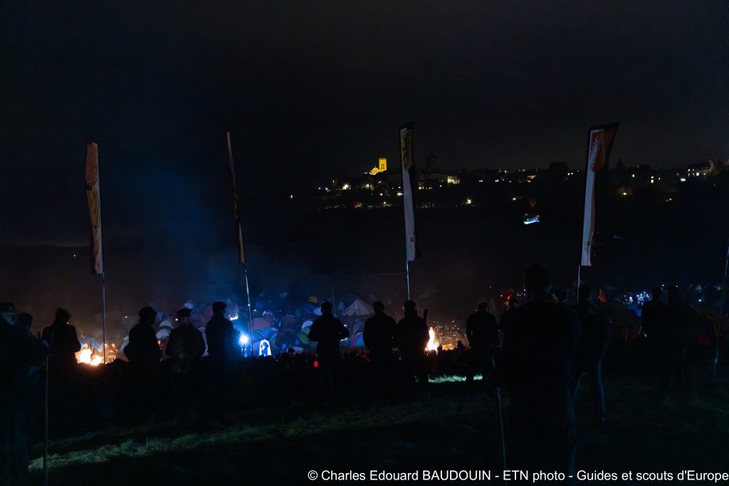 20241102 vezelay ceb cer52155 avec accentuation bruit 1.jpg