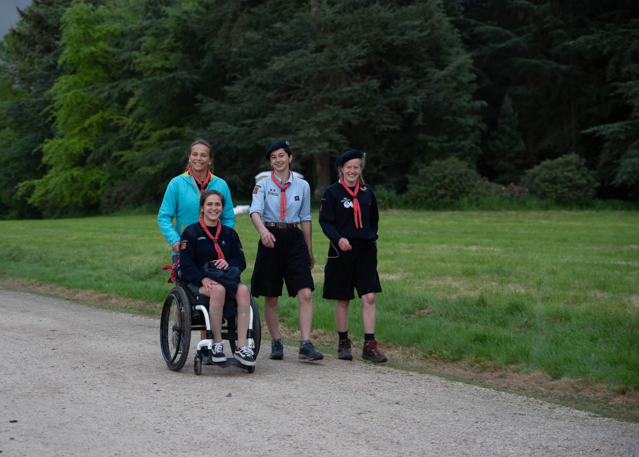 Arrivée des Guides Aînées au château de Bonnefontaine