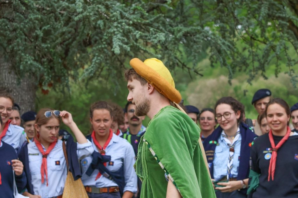 jn26 @guides et scouts d'europe lubin grenier (3)